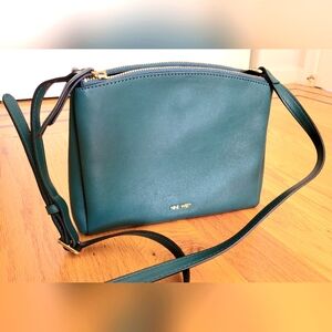 Nine West | Teal Crossbody Purse | Dual Zipper with Center Snap | Like New